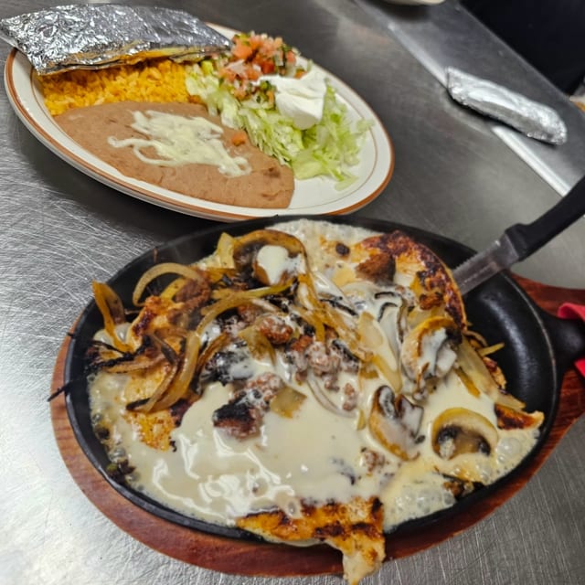 Choripollo.