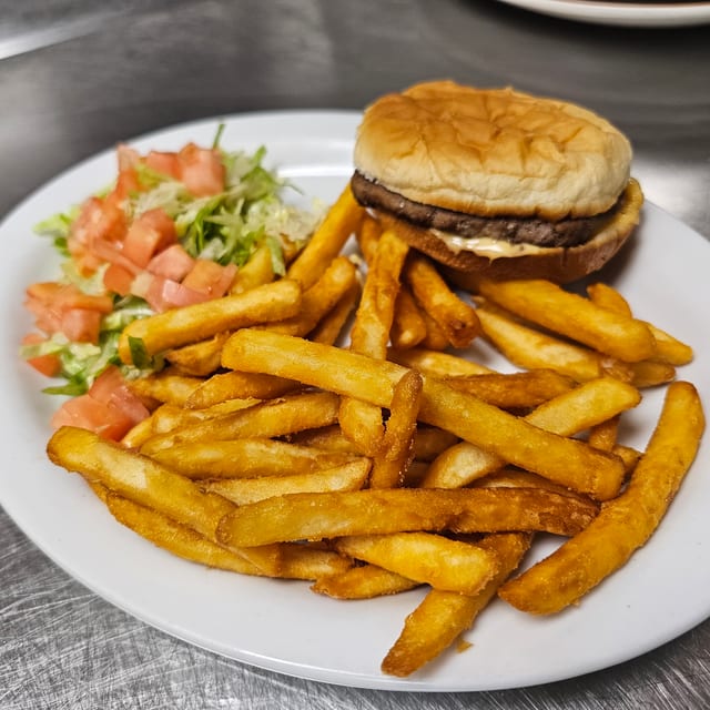 Kid's Cheeseburger.