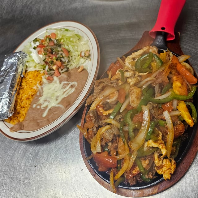 Especial Greenwood Fajita.