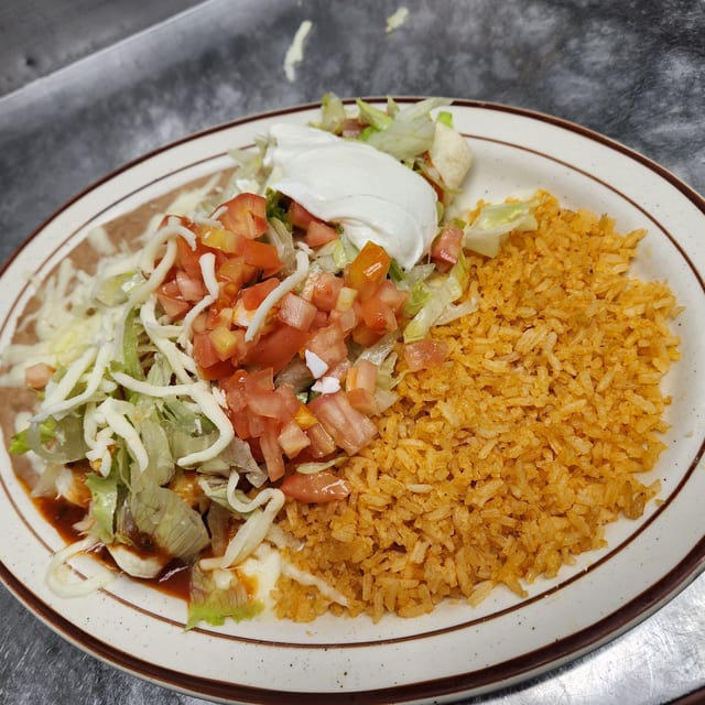 Lunch Burrito Rosas.